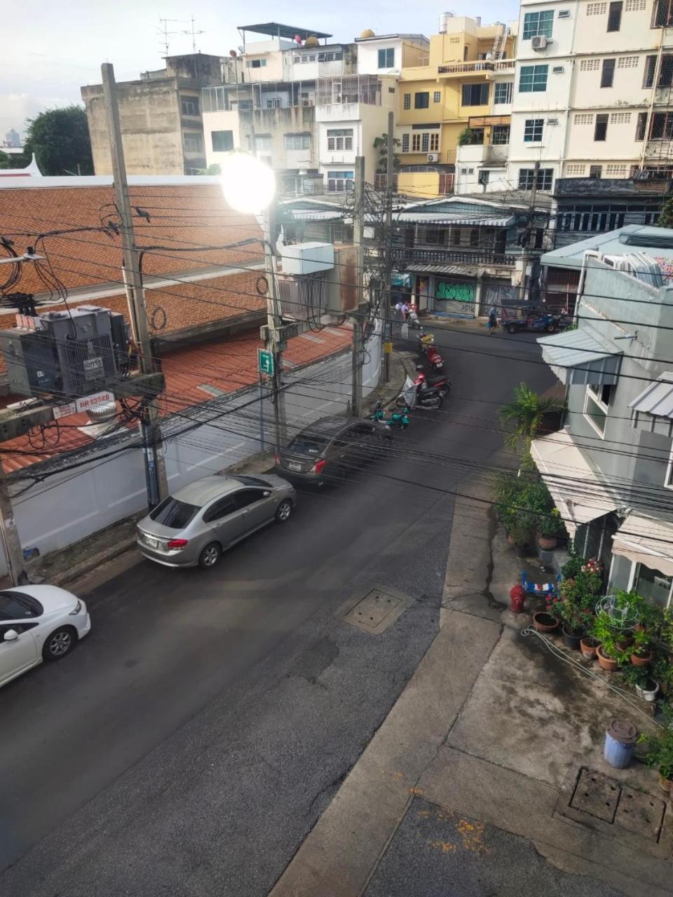 Rhythm Of Life Guesthouse 56 Bangkok Esterno foto